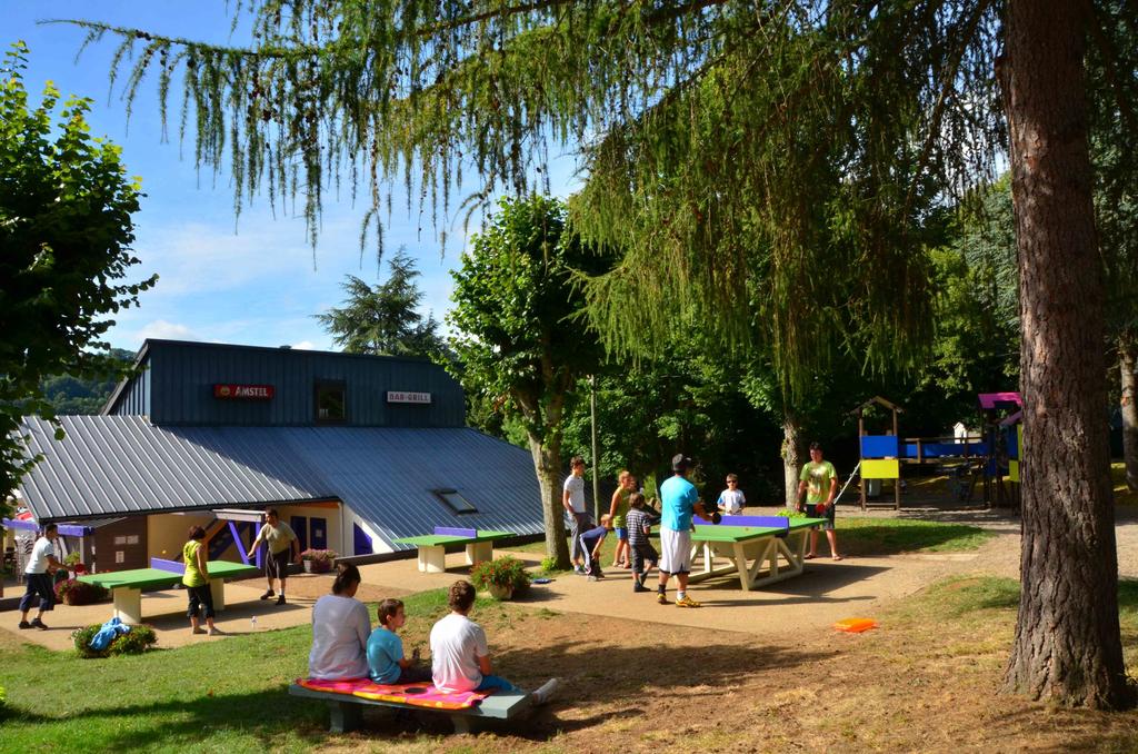 Bénéficiez des équipements et services libre accès au camping lac Chambon L’Europe Murol !