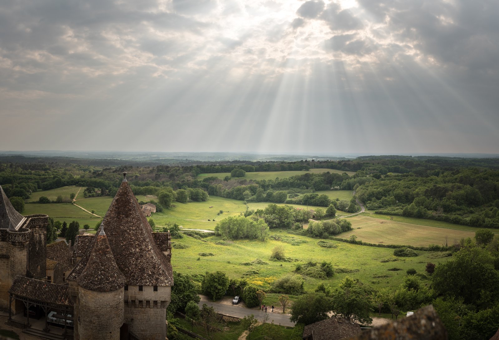 Un camping avec piscine en Dordogne